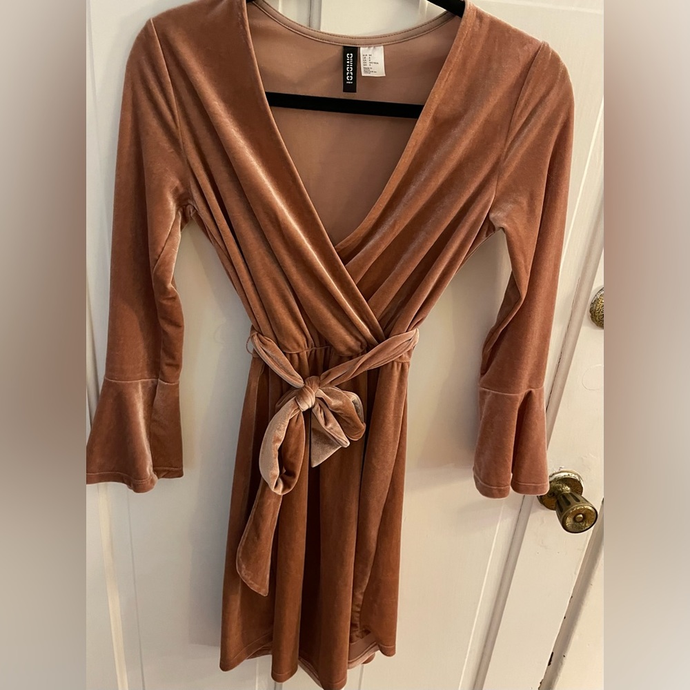 Pink velvet H&M dress